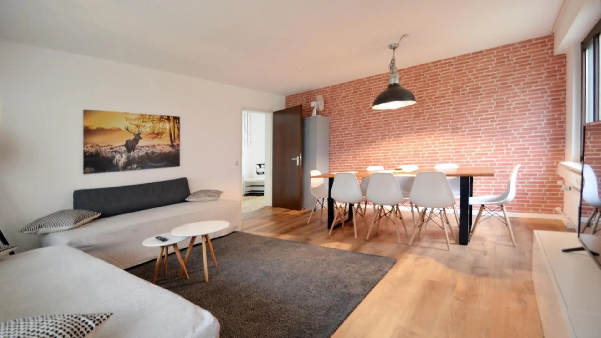 Bohemian Residency, Central And Quiet Munich 0*,  Germany
