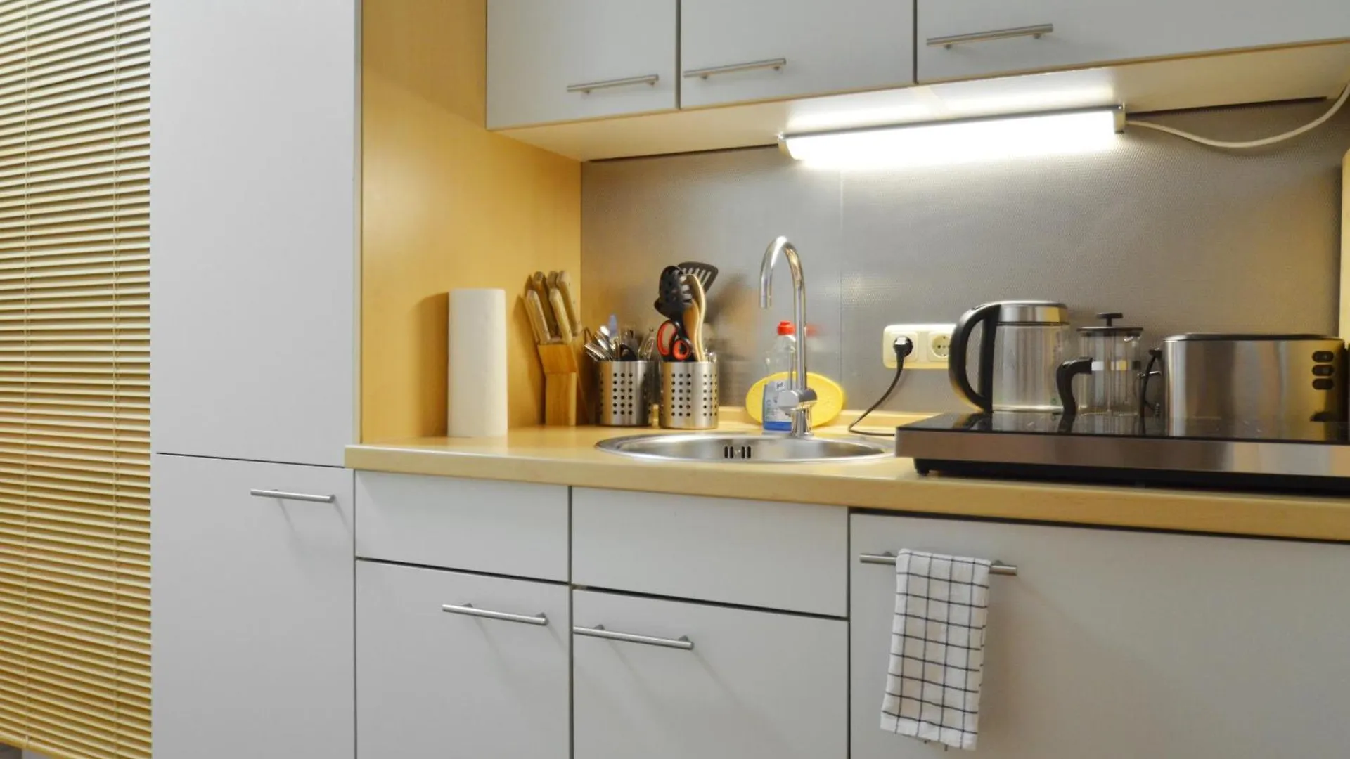 Bohemian Residency, Central And Quiet Munich